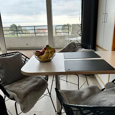 Апартаменты Panorama-appartement Goldene Ruh 408 Uferstr 2 Apparto Грёмиц